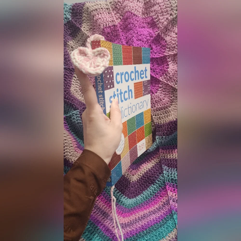 2 Heart Bookmarks - Picture 4 of 4